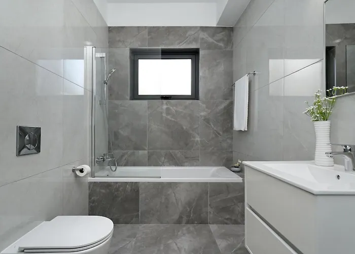 Evergreen - 3bed Large Pool *