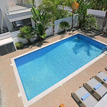 Villa Evergreen - 3bed Large Pool *