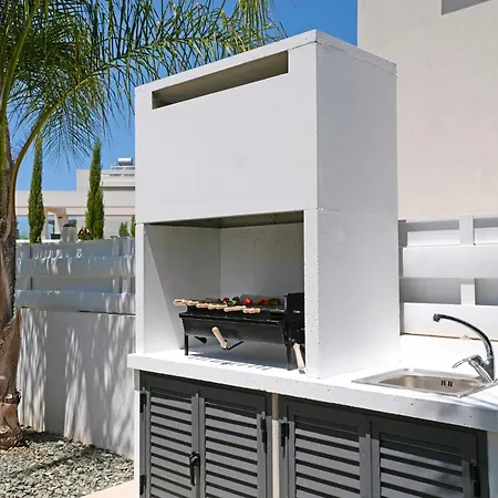 Evergreen - 3bed Large Pool Villa *