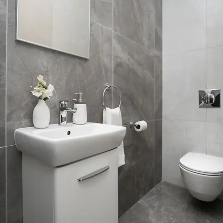 Evergreen - 3bed Large Pool