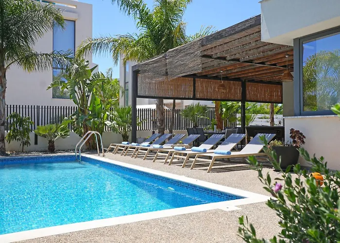 Evergreen - 3bed Large Pool *